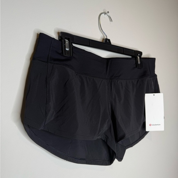 Speed Up Low-Rise Lined Short 2.5" - Picture 4 of 6